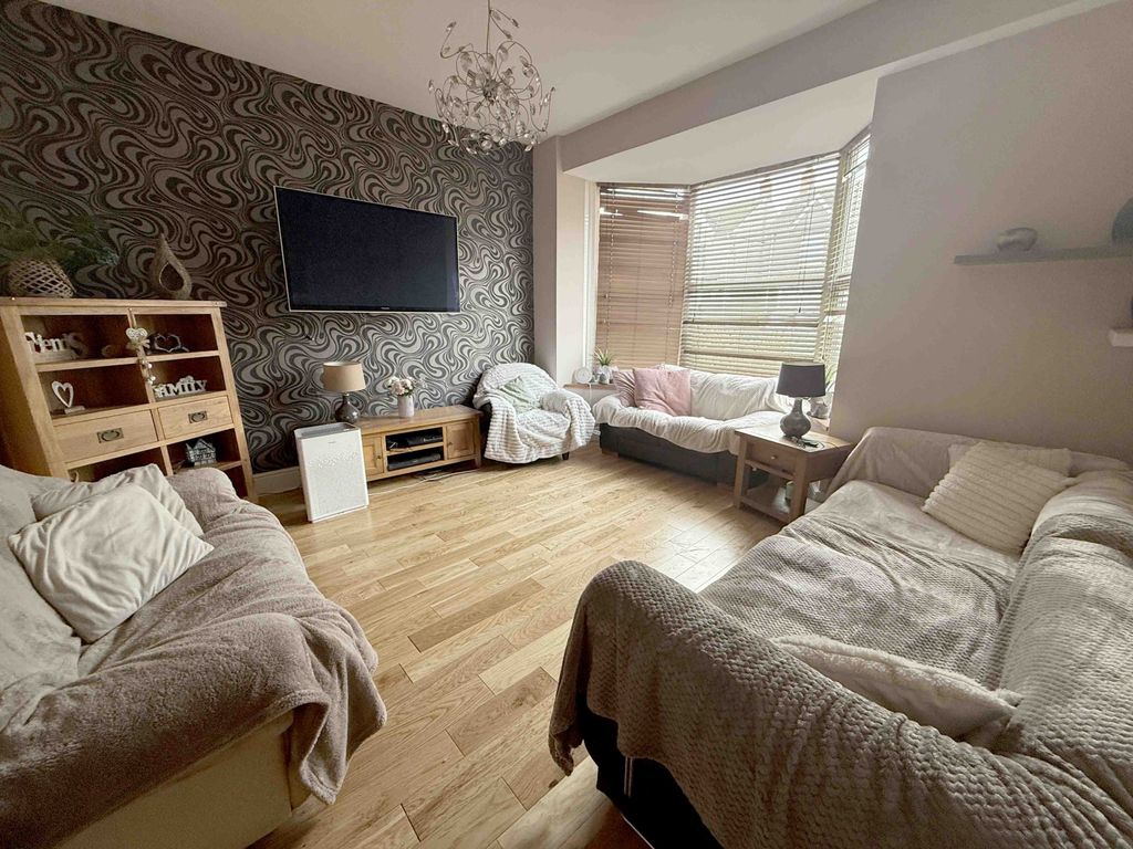 Property photo 2 of 26 Gallery