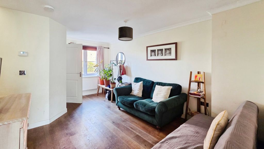 Property photo 3 of 14 Pbox-Img.Jpg