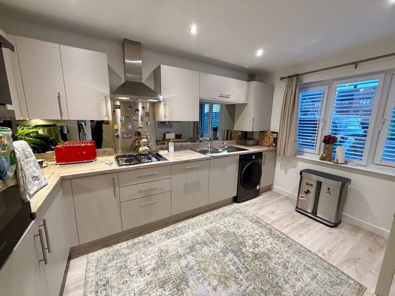 Property photo 3 of 11 Photo 10