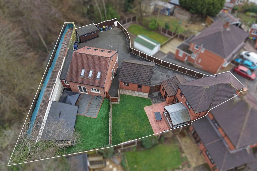 Property photo 2 of 55