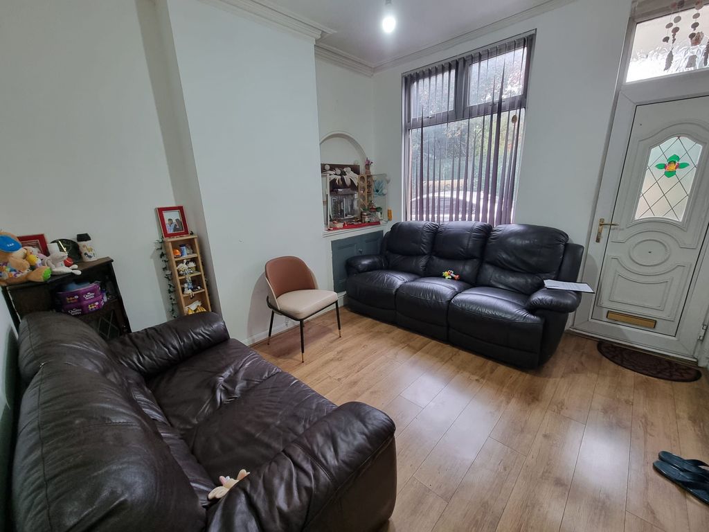 Property photo 2 of 10 Photograph 2