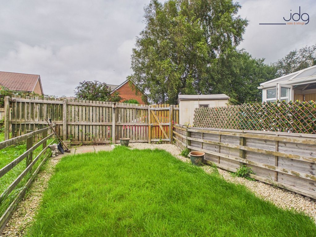 Property photo 3 of 8 Garden