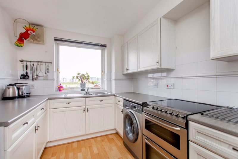 Property photo 2 of 10 Photo 6