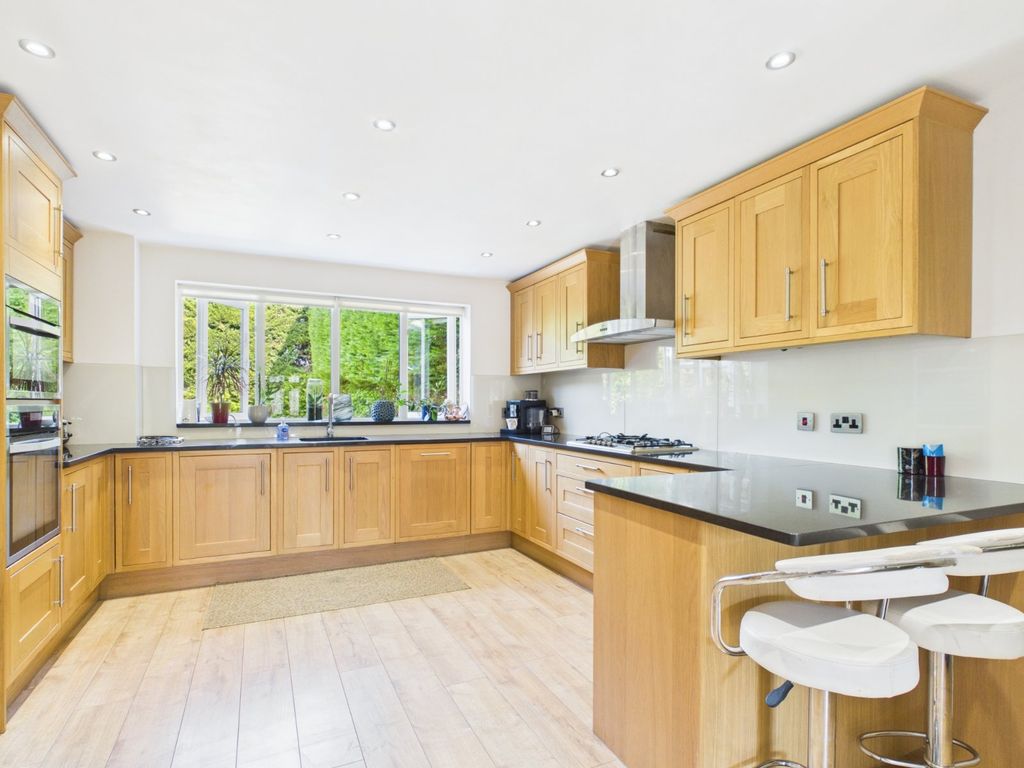 Property photo 3 of 16 Picture No. 31