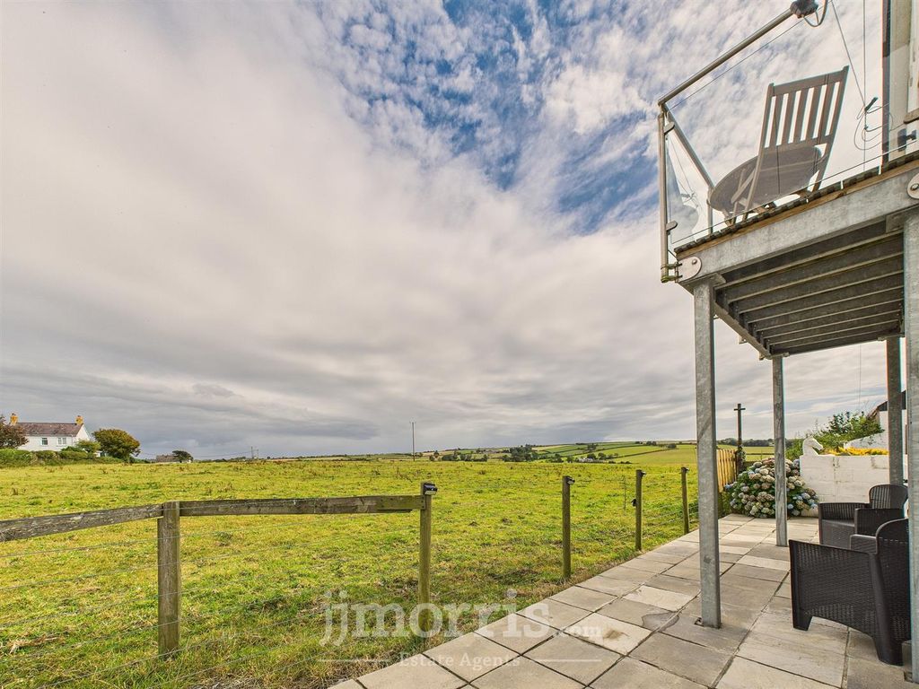 Property photo 3 of 45 Cam05297G0-Pr0091-Still021.Jpg