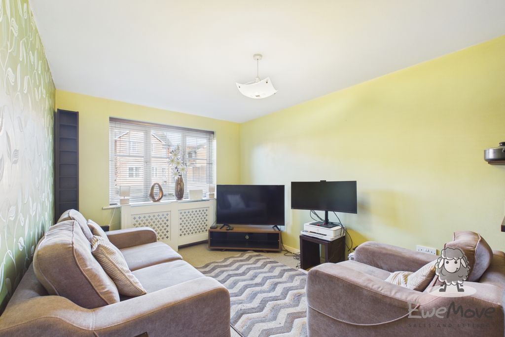 Property photo 2 of 6 2