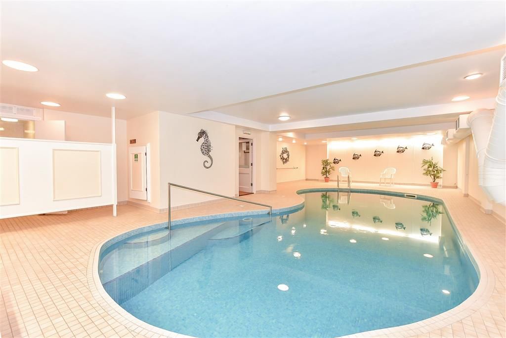 Property photo 3 of 15 Swimming Pool