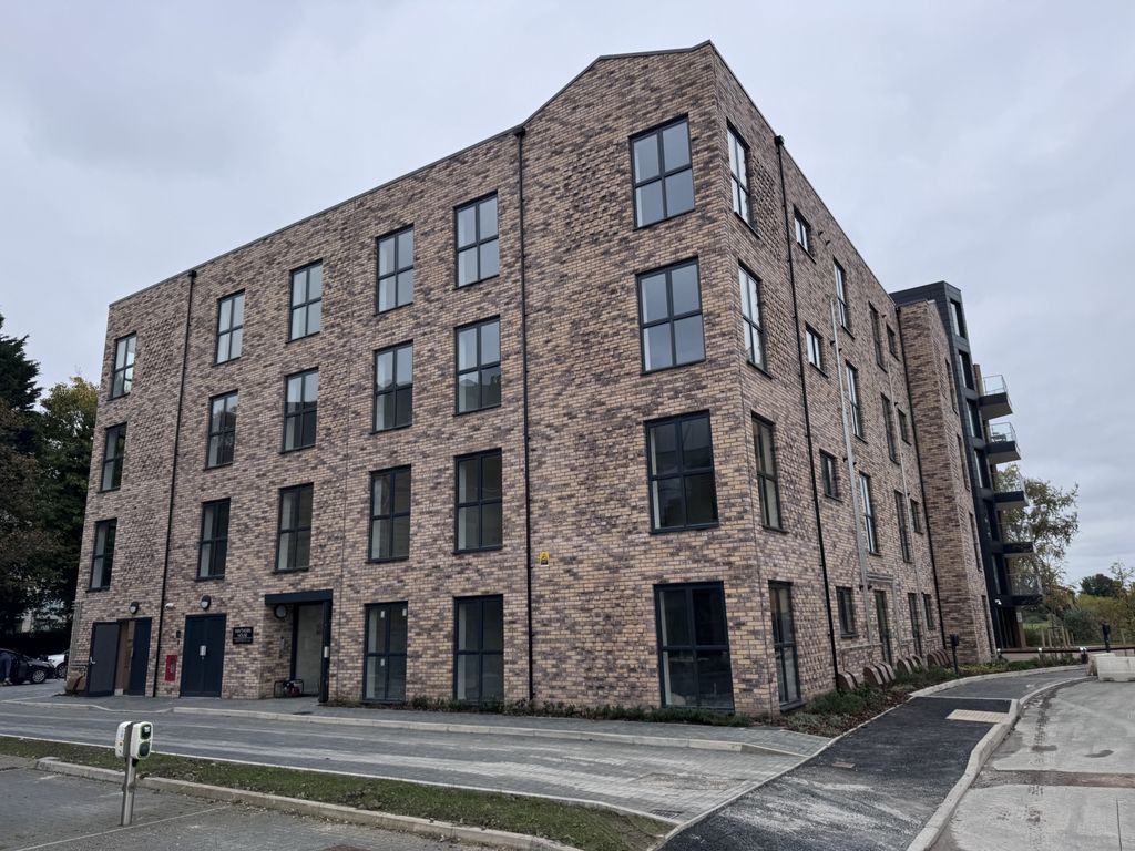 Property photo 1 of 13 Img_1186