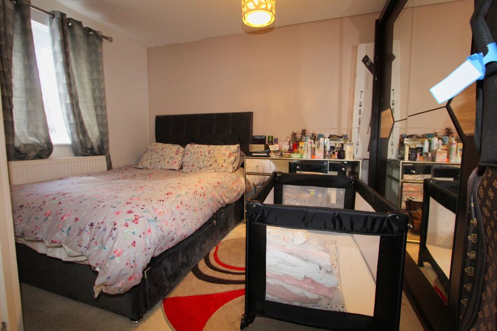 Additional image 4 of 2 bed flat for saleHoldenby Drive, Corby NN17