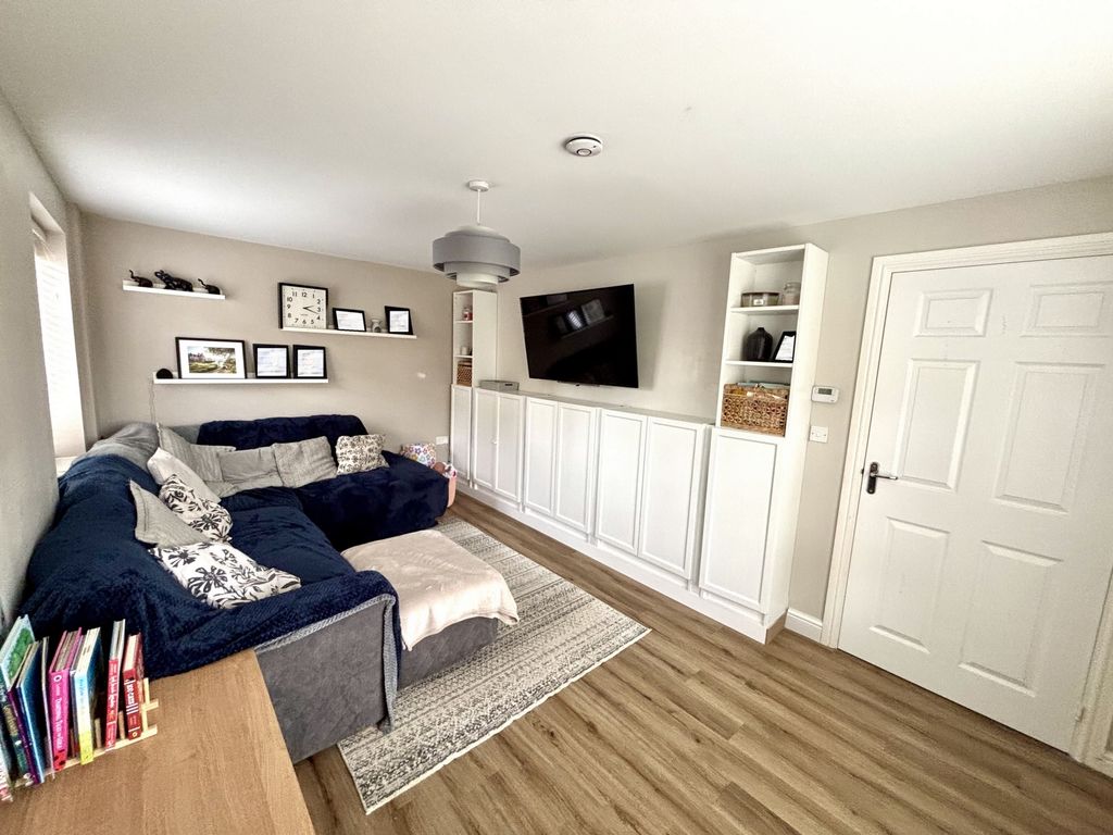 Property photo 3 of 20 Photo 3