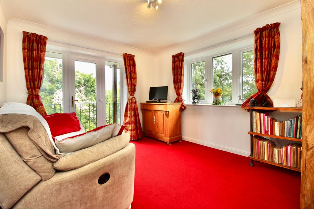 Property photo 2 of 19