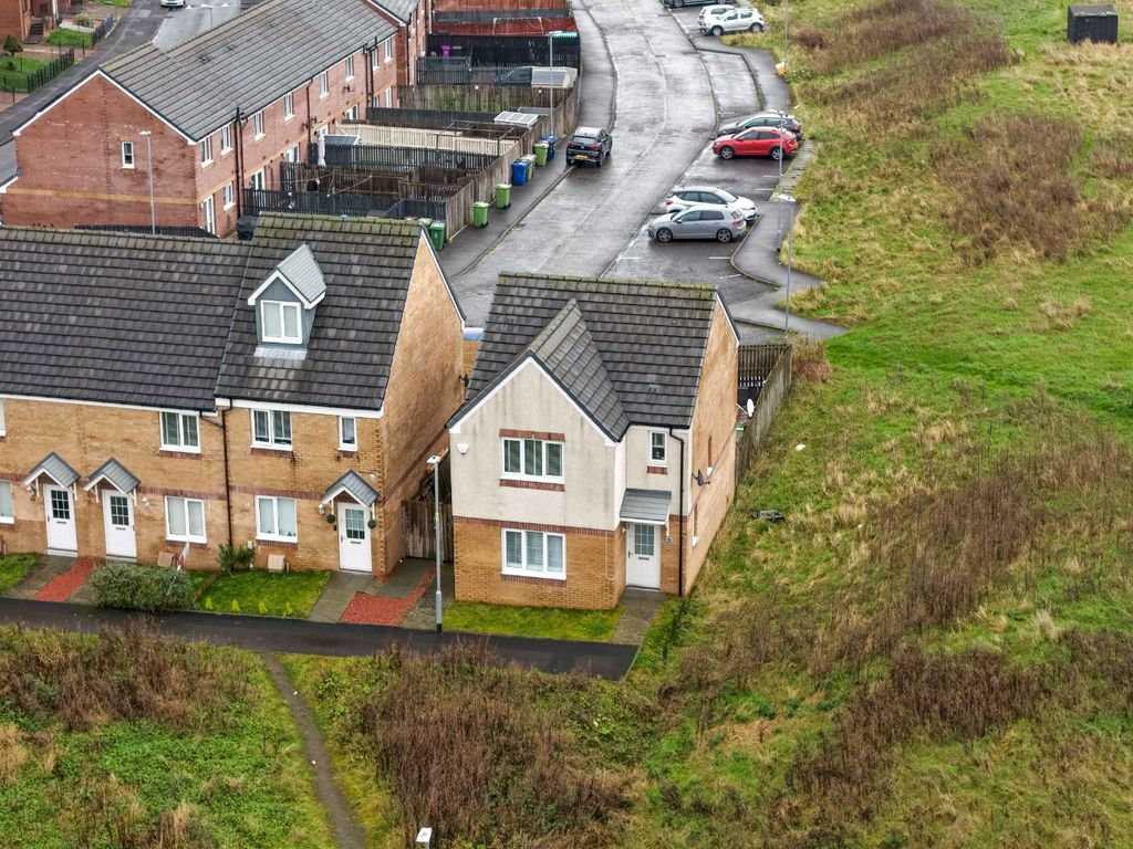 Property photo 1 of 21 4646090