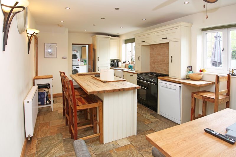 Property photo 2 of 22 Photo 5