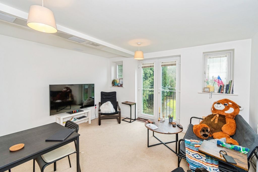 Property photo 2 of 11 Pbox-Img.Jpg