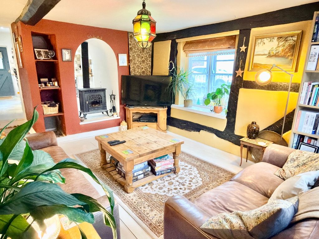 Property photo 3 of 9