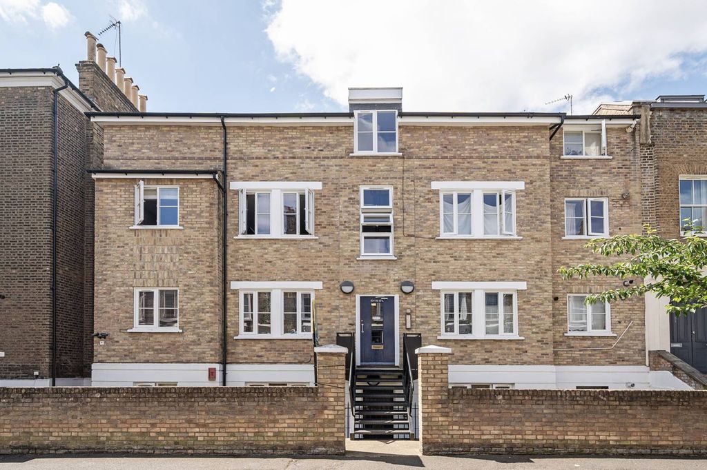 Property photo 1 of 7