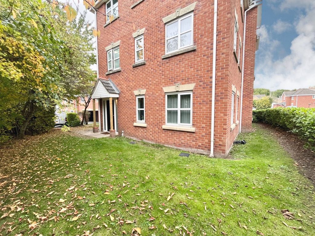 Property photo 1 of 21