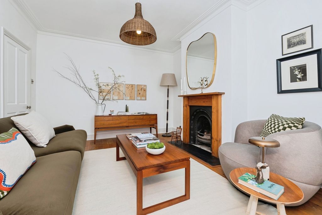 Property photo 3 of 28 Pbox-Img.Jpg