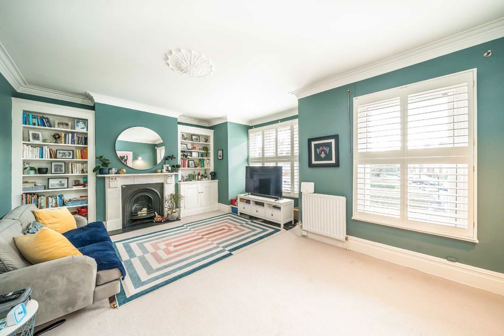Property photo 2 of 7