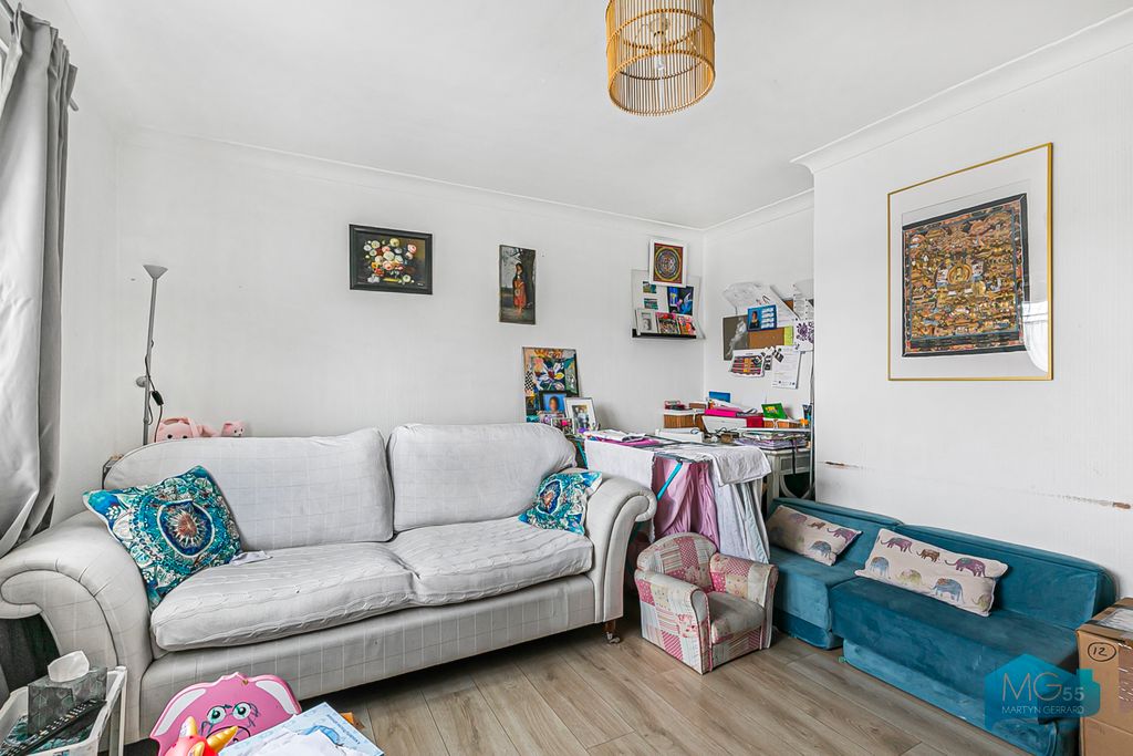 Additional image 7 of 2 bed flat to rentBittacy Court, Frith Lane, London NW7