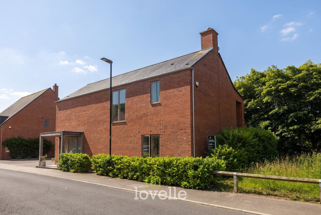Property photo 1 of 34