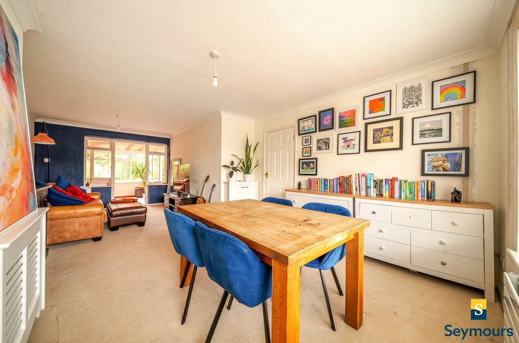 Property photo 3 of 20 Living/Dining