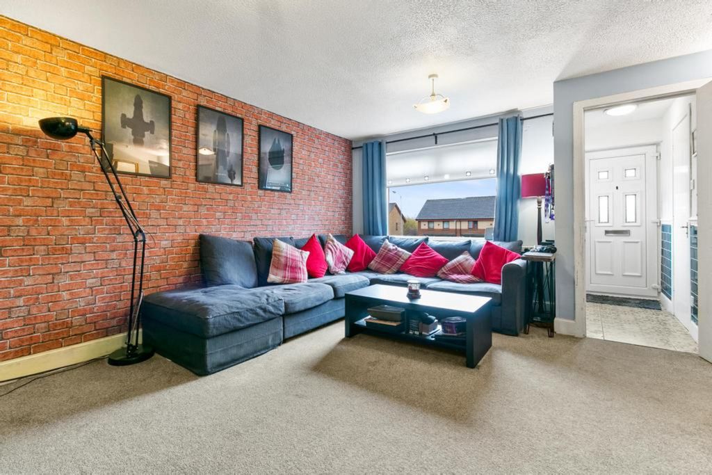 Property photo 2 of 23