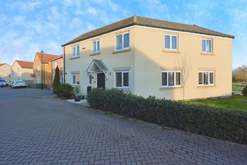 Property photo 1 of 21 4829380