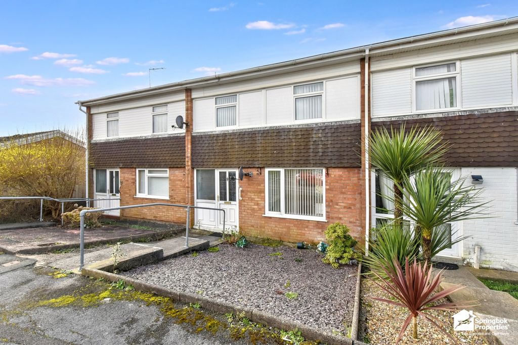 Property photo 1 of 12 Front View