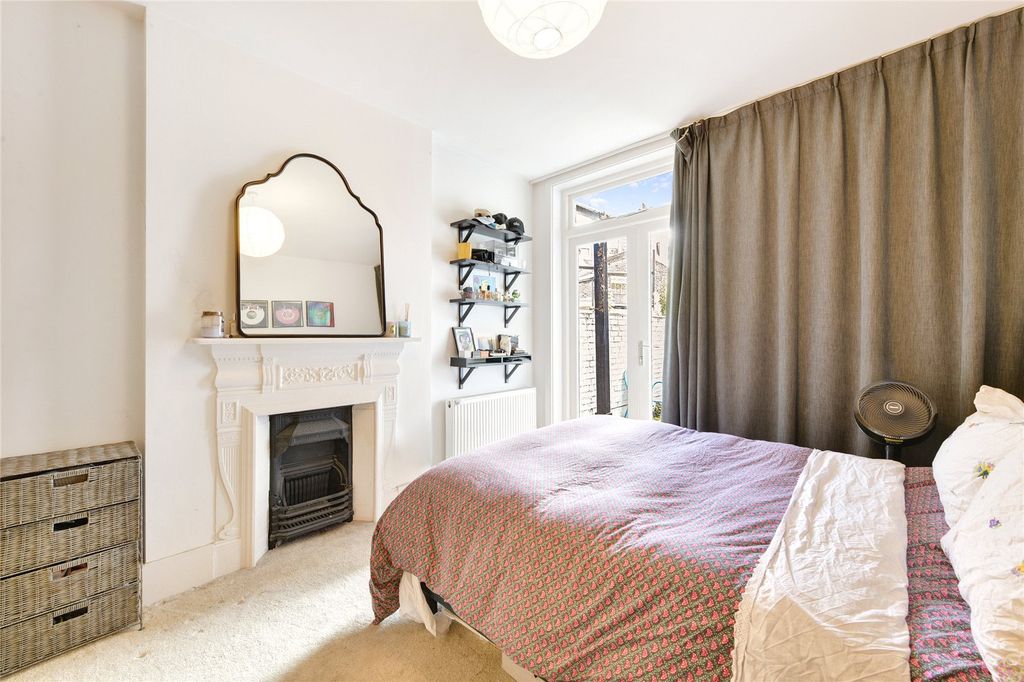 Property photo 3 of 9 Picture No. 11