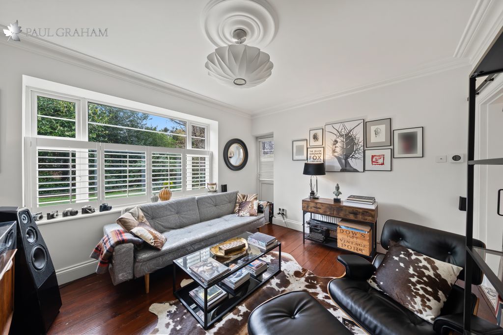 Property photo 2 of 17 Dsc04996