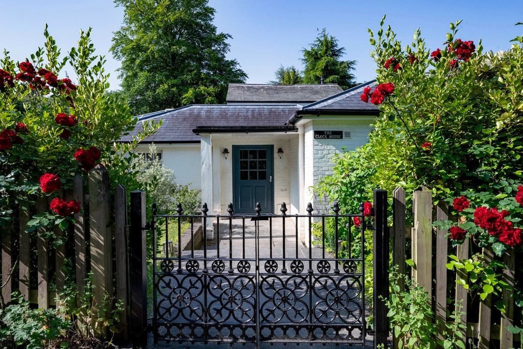 Property photo 1 of 19 The Clock House