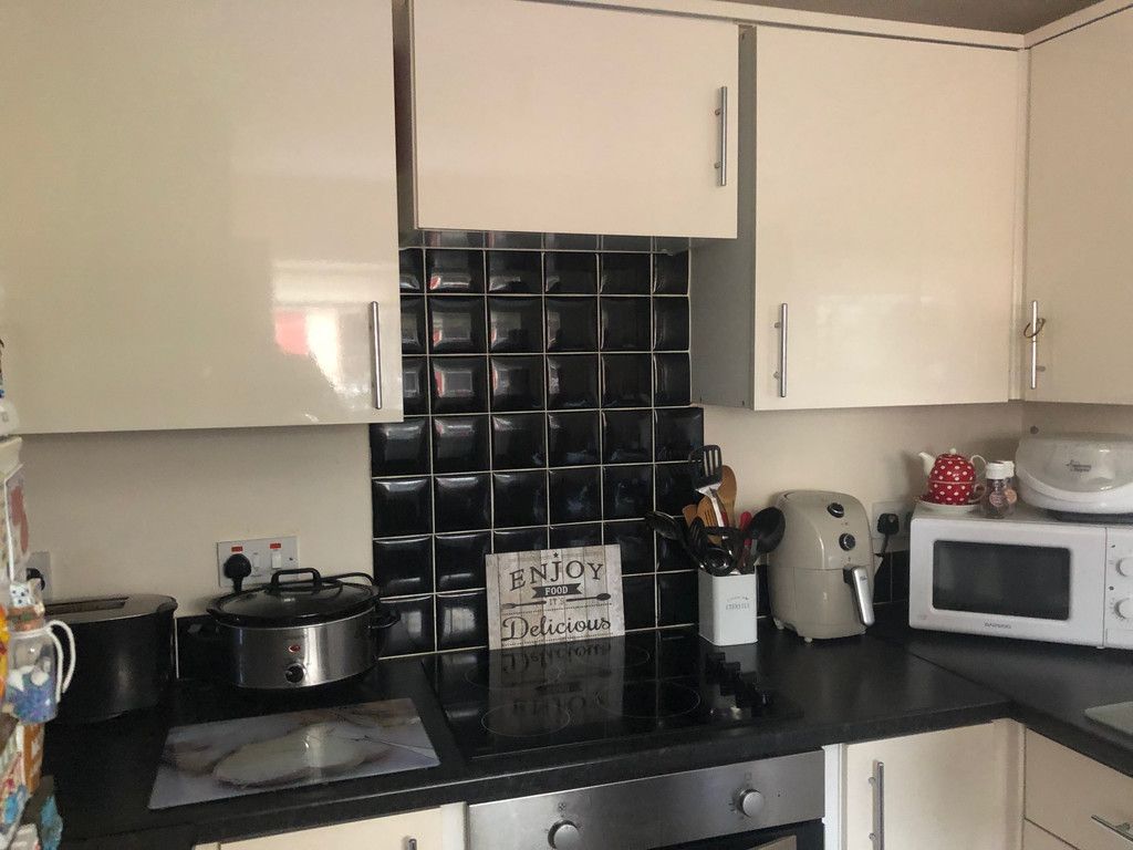 Property photo 2 of 8 Gallery