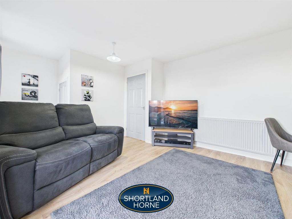 Property photo 3 of 17 Cam04377G0-Pr0086-Still001.Jpg