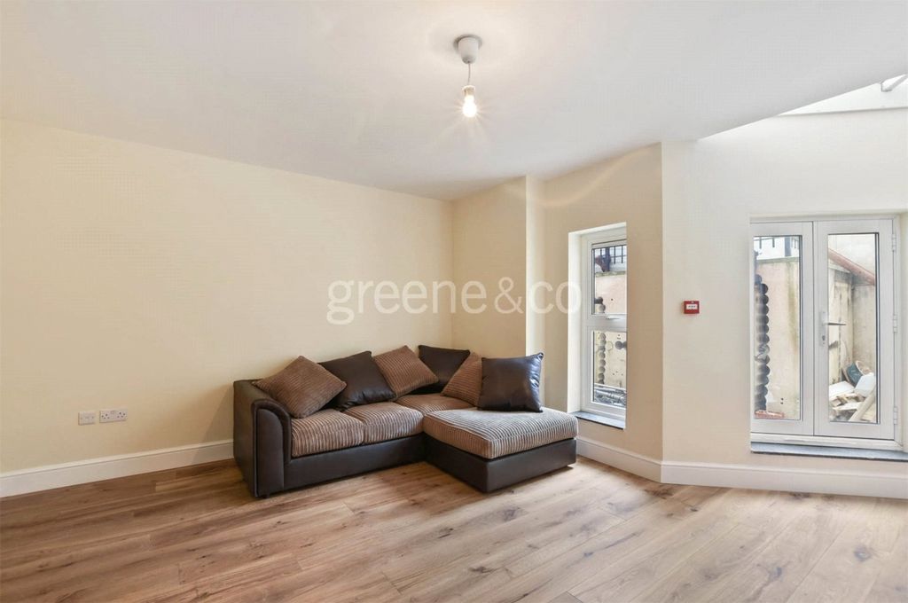 Property photo 2 of 7 Crl170098_02