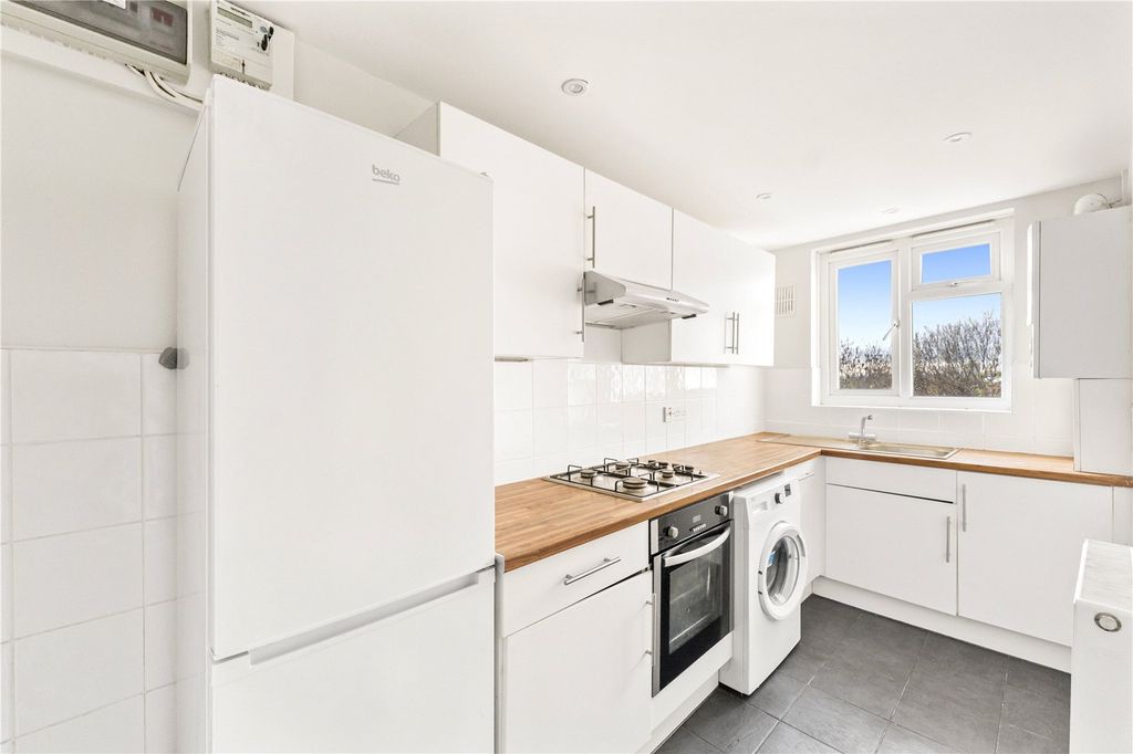 Property photo 3 of 11 Picture No. 08