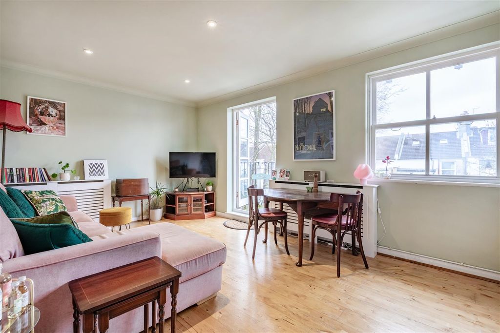 Property photo 2 of 11 Open Plan Reception