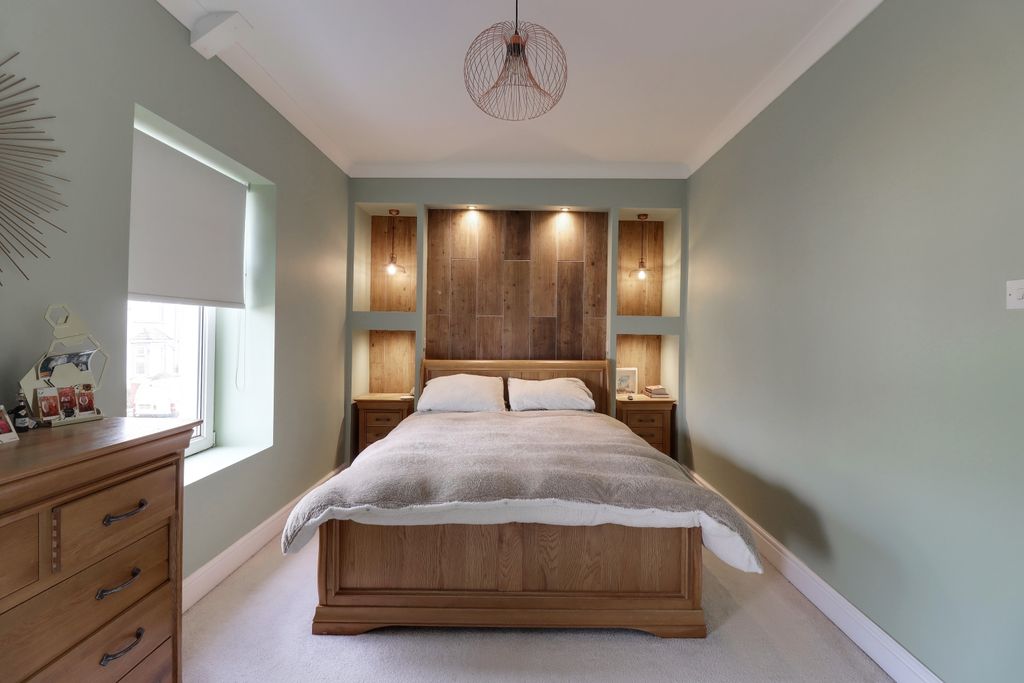 Property photo 1 of 11 Master
