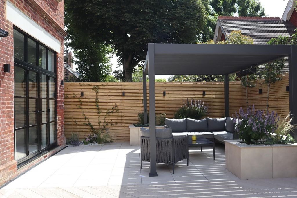 Property photo 3 of 37