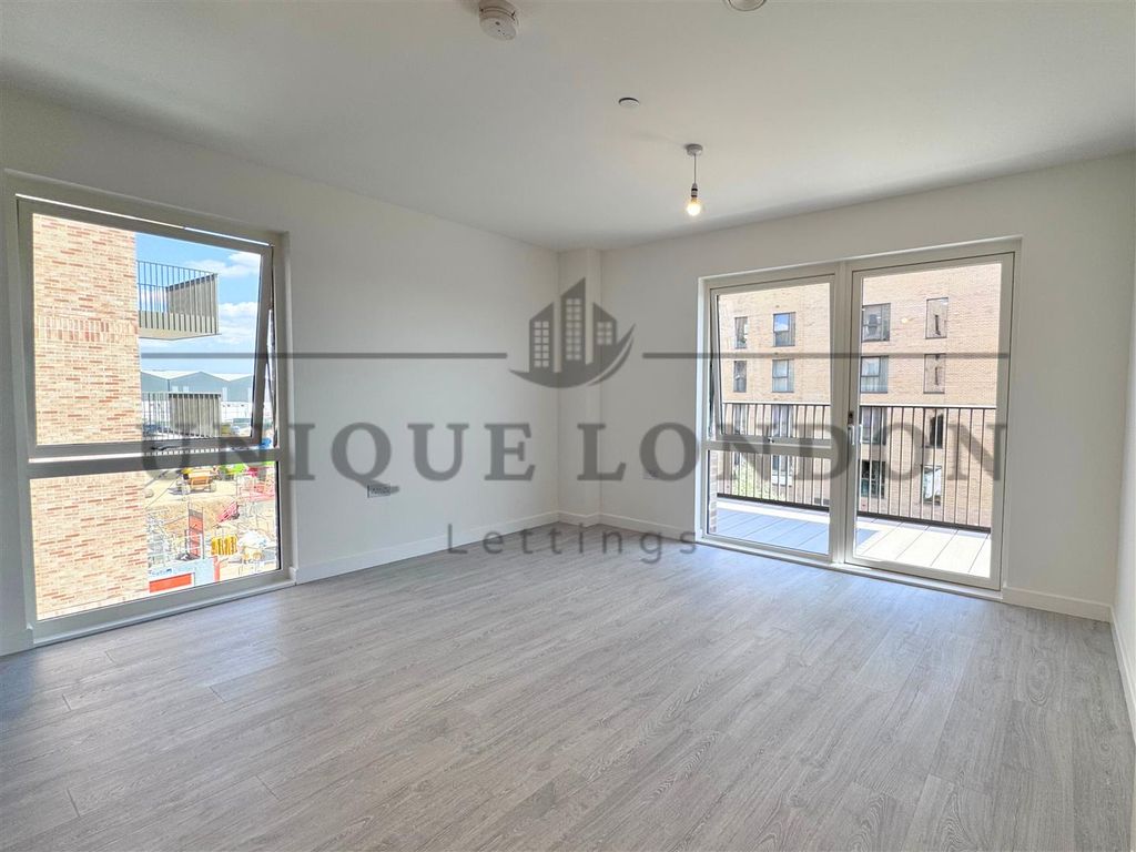 Property photo 3 of 8 145.Png