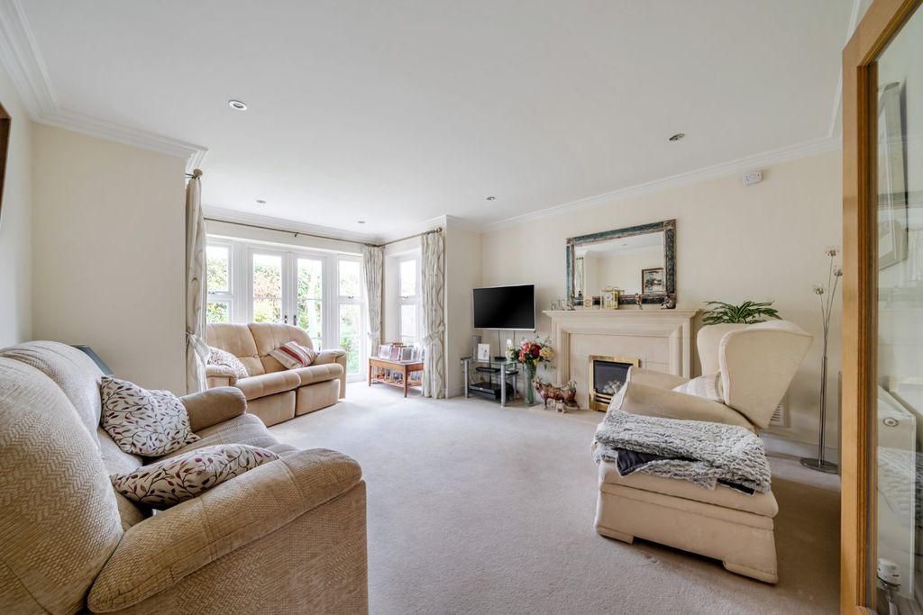 Property photo 3 of 35 Picture No. 18