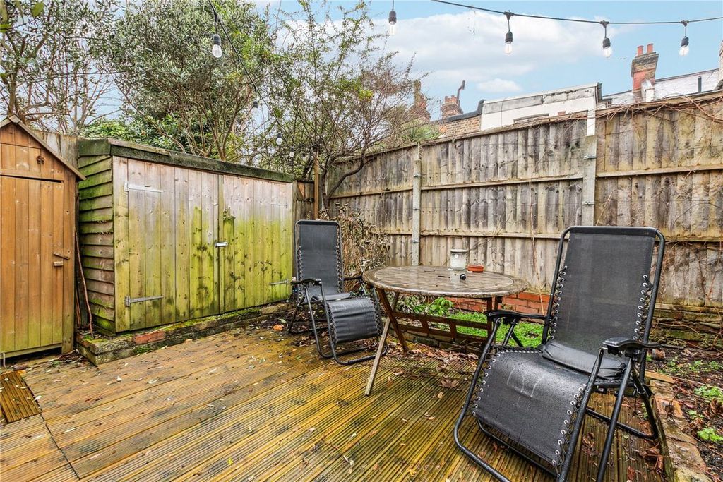 Property photo 3 of 6