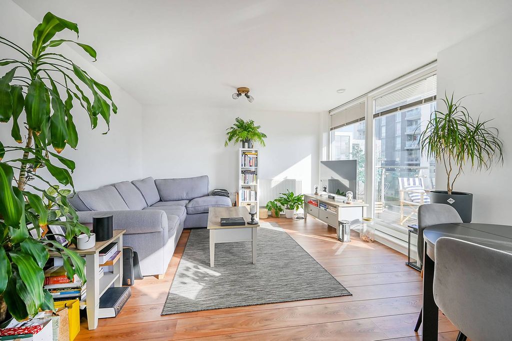 Property photo 2 of 7