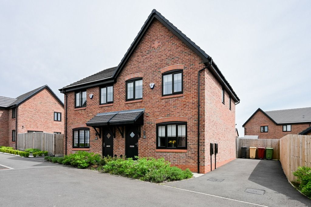 Property photo 1 of 42 4131770
