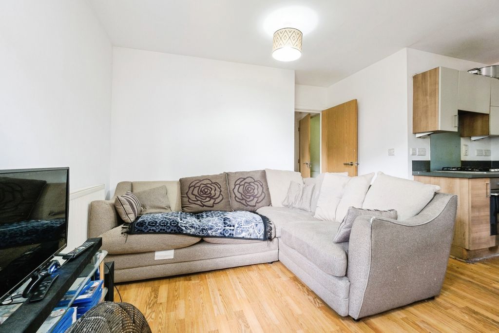 Property photo 2 of 14 Pbox-Img.Jpg
