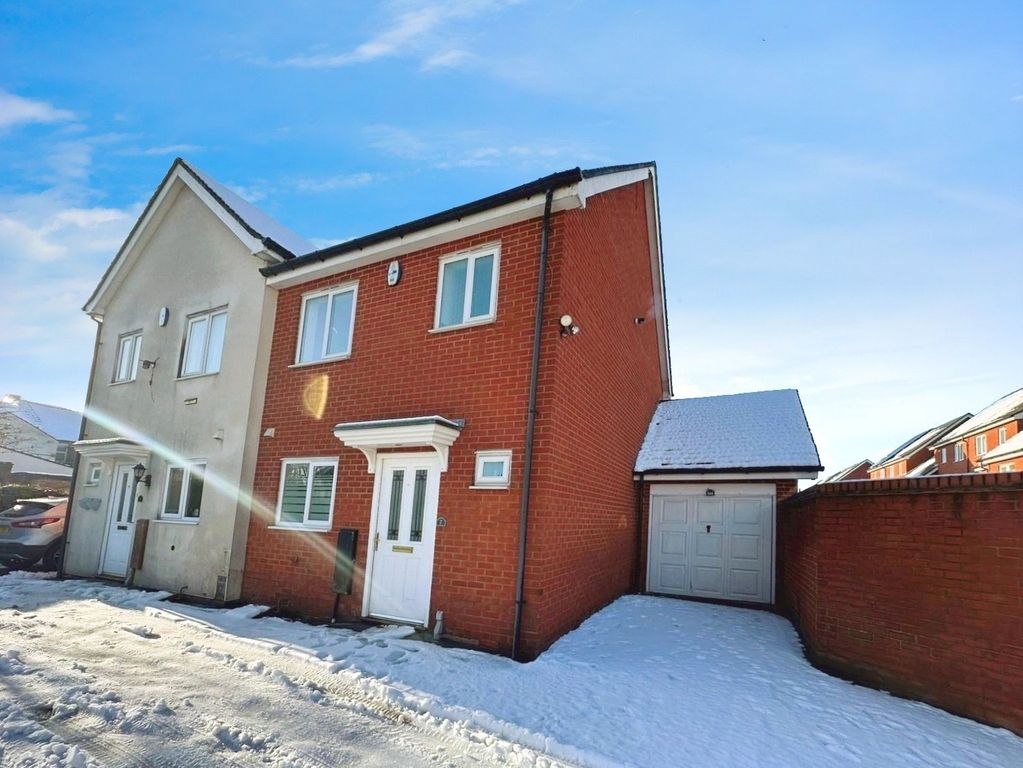 Property photo 1 of 11 Front