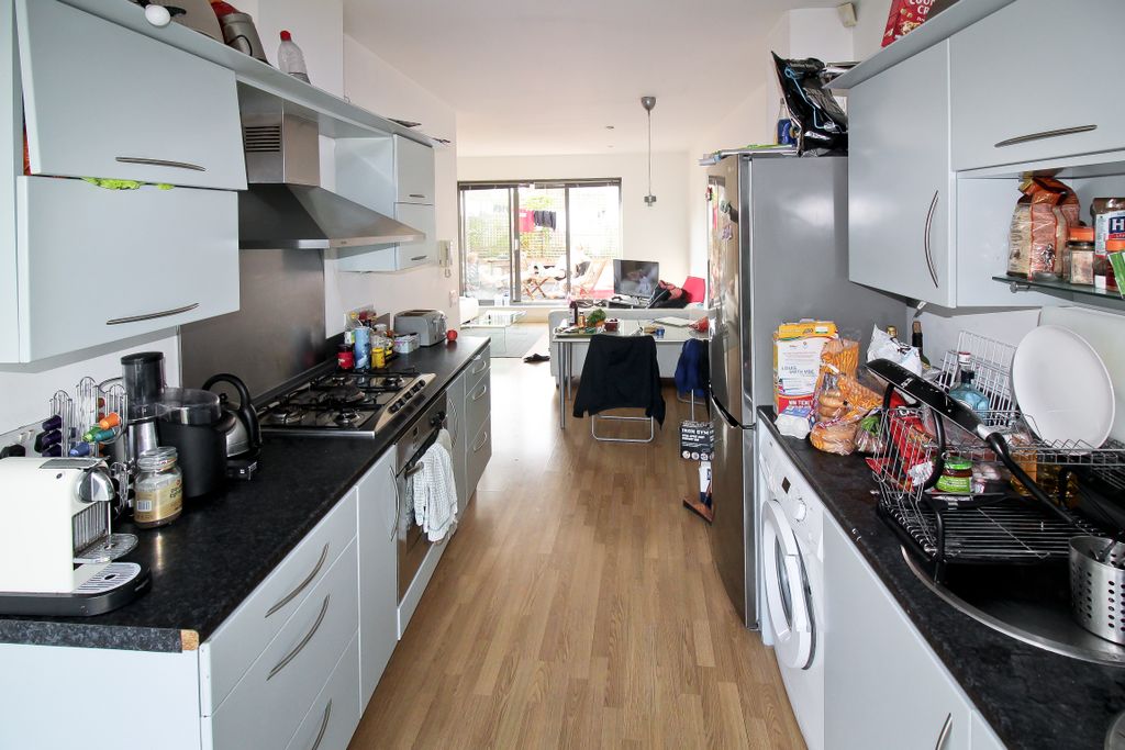 Property photo 3 of 8