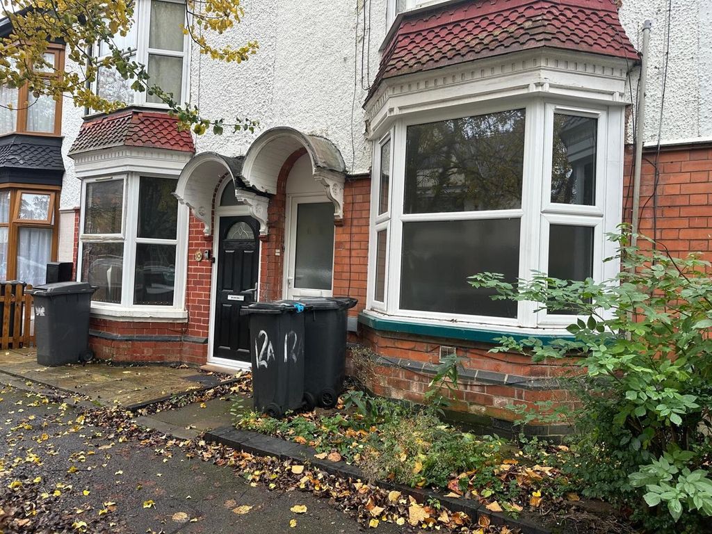 Property photo 2 of 14 Front (Exterior)