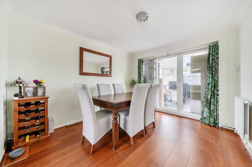 Property photo 3 of 20 Dining Room