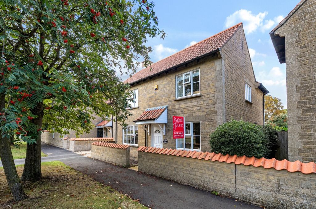 Property photo 1 of 25 1353643-21-68c40548Aa3Fb